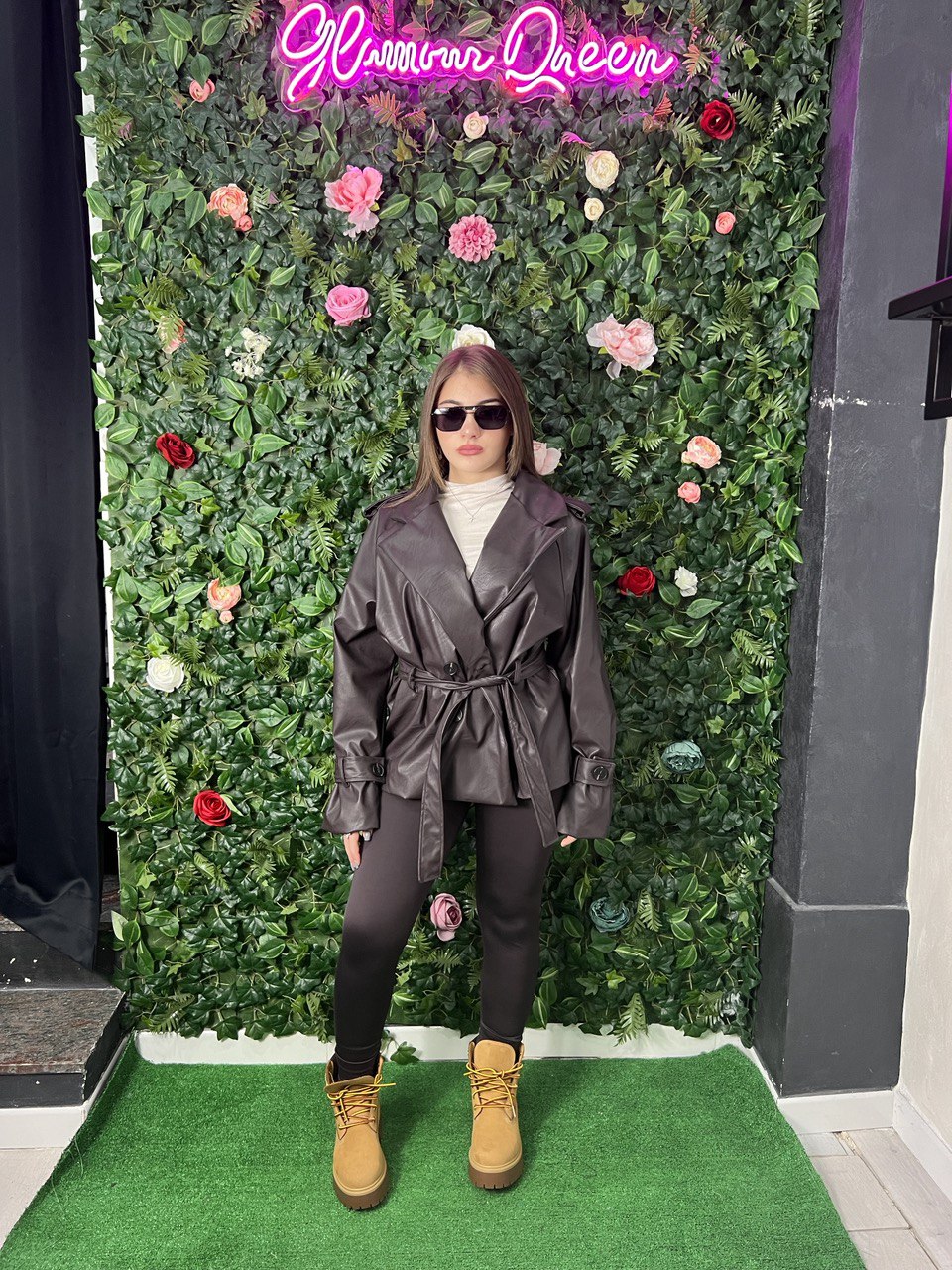 TRENCH CORTO